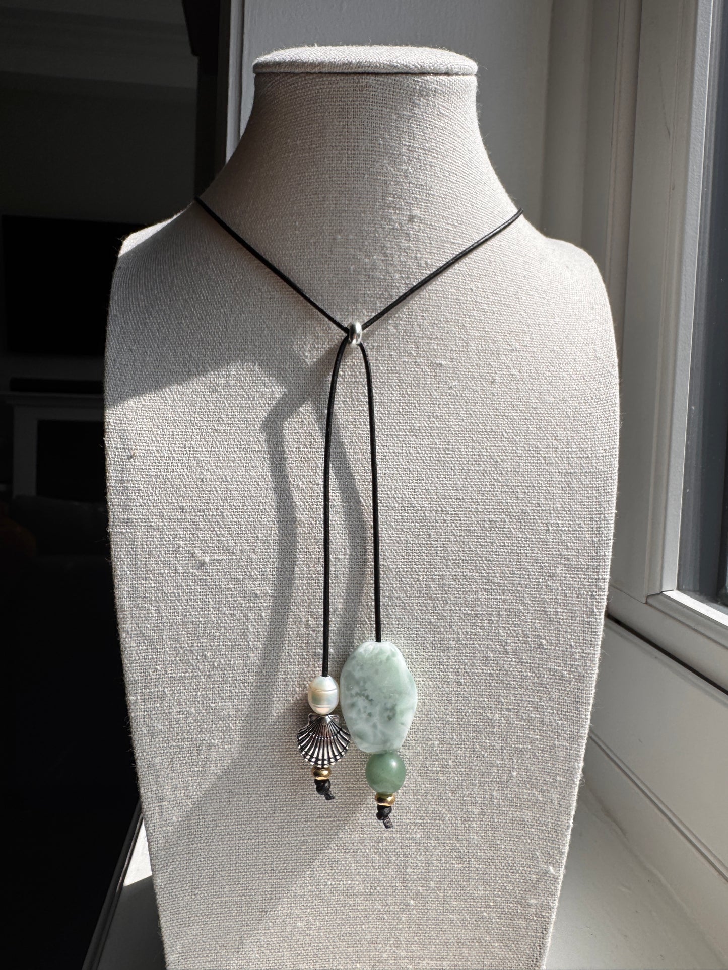 jordan necklace + backlace